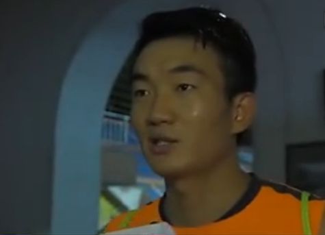 亚洲女人被黑人进入的网站
