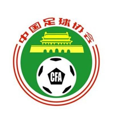 娇妻玩4p被3个男子伺候