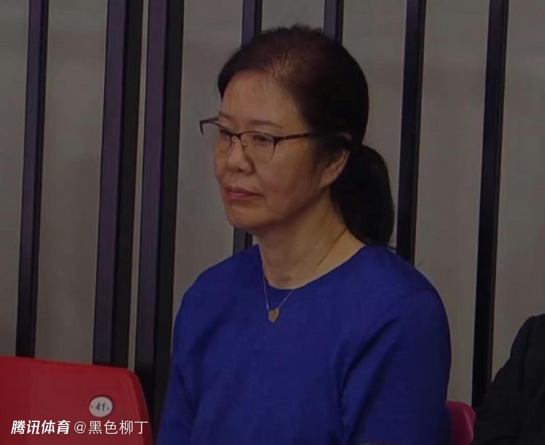 调教巨乳母狗